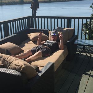 Meet your Posher, Elliott